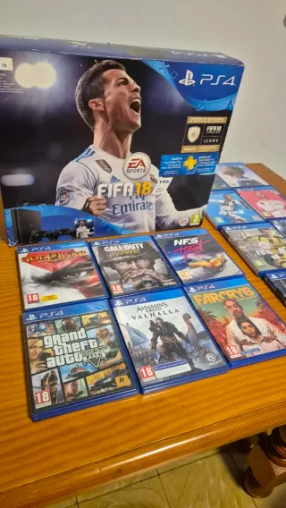 In vendita PlayStation 4 da 1 TB con 2 controller e giochi