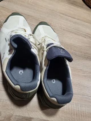 Zapatillas runniong on cloudswift