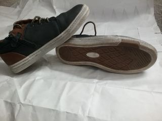 Zapatillas niño casual azul y marrón T.36