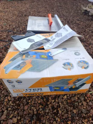 Cortadora de azulejos de agua eléctrica Dexter 750