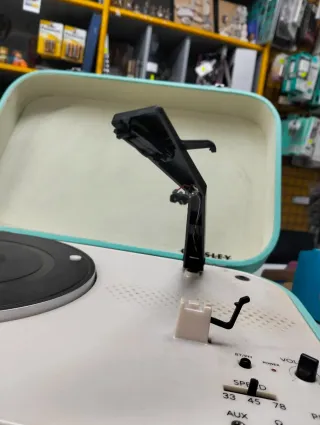 Maleta vintage azul verdoso