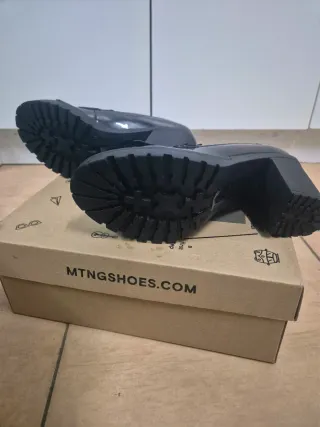 Zapato Mustang Talla 37 Burdeos