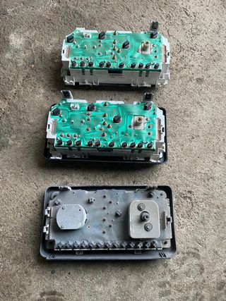 Cuadro cuentakilometros Suzuki Samurai