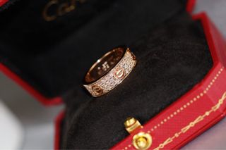 Anillo Cartier Love Pavé