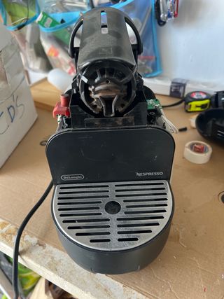 Cafetera Nespresso DeLonghi