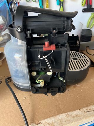 Cafetera Nespresso DeLonghi