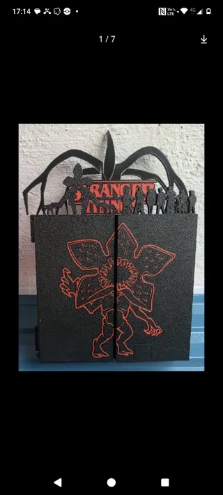 Expositor Stranger Things Kinder Plegable