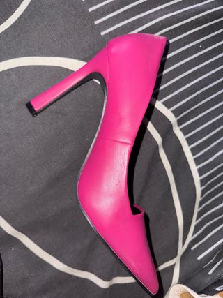 Zapatos de tacón rosa