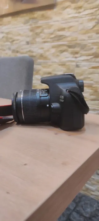 Canon EOS 1200D + 18-55mm + 50mm f/1.8 + 2 batería