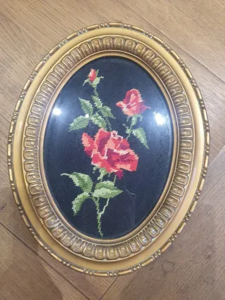 Quadro vintage ricamo rose cornice dorata