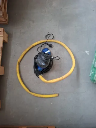 Bomba de agua sumergible.