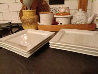 Set 6 Piatti Quadrati Bianchi