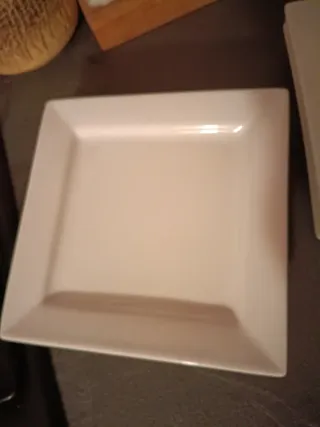 Set 6 Piatti Quadrati Bianchi