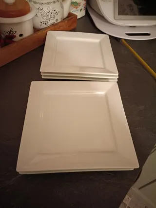 Set 6 Piatti Quadrati Bianchi