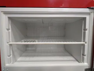 Frigorífico Smeg color rojo