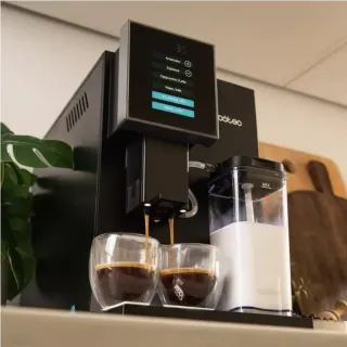Cafetera cecotec cremaet compactccino connected