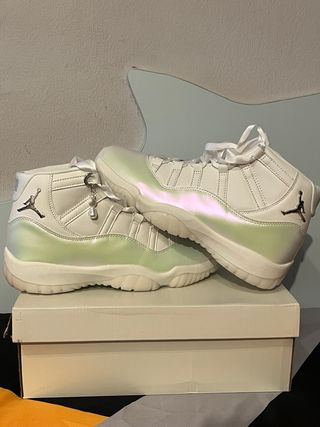 Zapatos Jordan con reflejos talla44