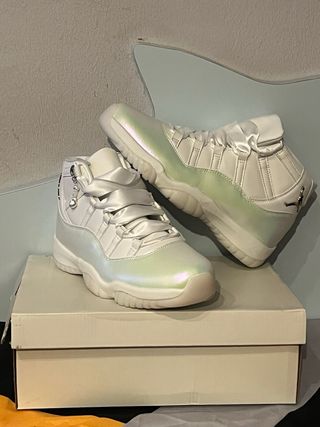 Zapatos Jordan con reflejos talla44
