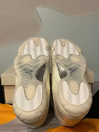 Zapatos Jordan con reflejos talla44