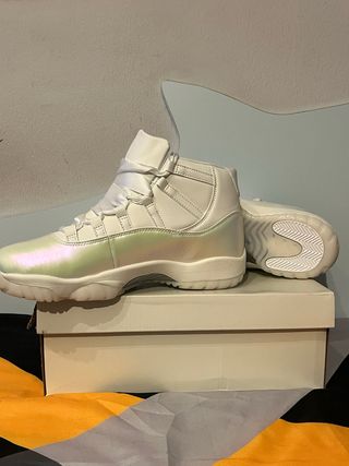 Zapatos Jordan con reflejos talla44