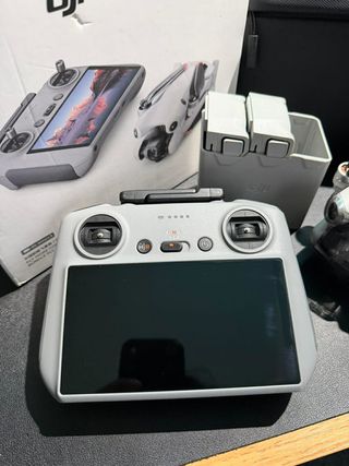 DJI Mini 4 Pro Fly More Combo