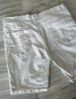 Bermuda vaquera blanca hombre