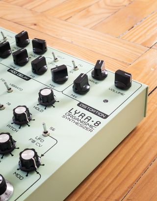 Sintetizador SOMA LYRA-8 Verde