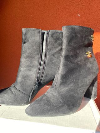 Stivaletti tacco 40 ape oro neri