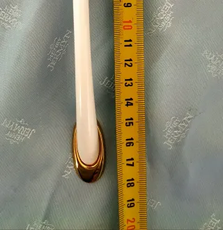 Tiradores de porcelana y metal