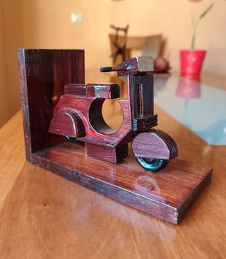 2 Sujeta-libros Madera Moto Vespa