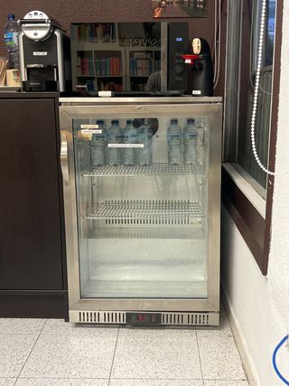 Nevera expositora Horeca profesional