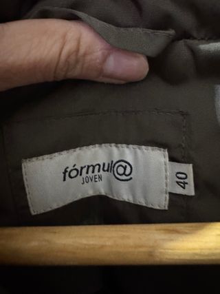 Abrigo Desigual Mujer Negro y Rojo y plumas mujer