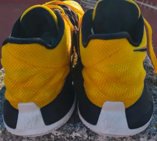 Nike Kyrie Low 1 Edición Limitada Amarillas