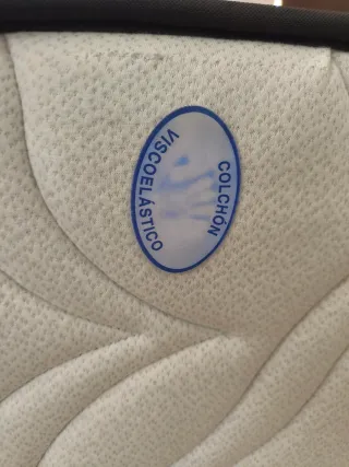 Colchón viscoelástico y de muelle.