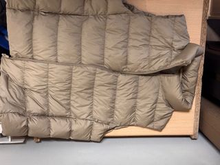 Chaleco Uniqlo Mujer Beige