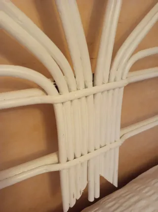 Cabecero de mimbre blanco