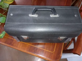 Maletín de herramientas negro