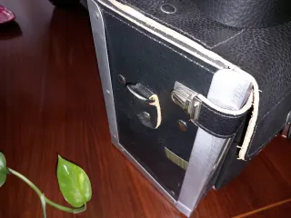 Maletín de herramientas negro