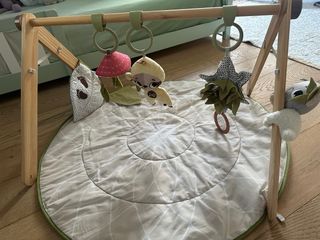 Alfombra de actividades evolutivo con sonido.