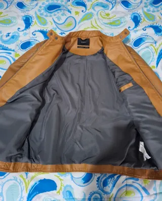 Chaqueta Zara polipiel marrón