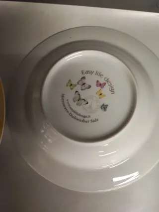 Set piatti piani e fondi decorati farfalle