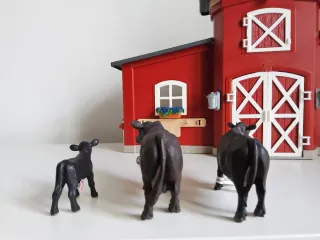 Schleich Familia Angus. Descatalogada.