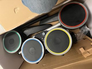 Rock Band 4 Guitarra y Batería PS4