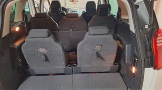 Peugeot 5008, monovolumen 7 plazas. Gran maletero