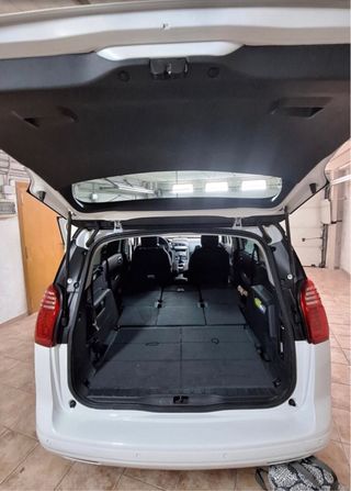 Peugeot 5008, monovolumen 7 plazas. Gran maletero