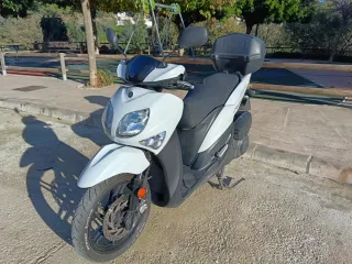 Yamaha Xenter 125cc Scooter
