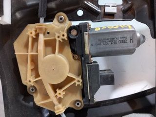 ELEVALUNAS TRASERO IZQUIERDO AUDI A3 (8L) 8L48397