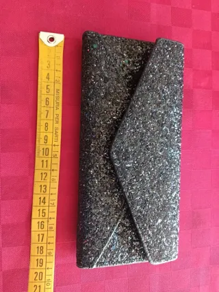 Portafoglio nero glitterato