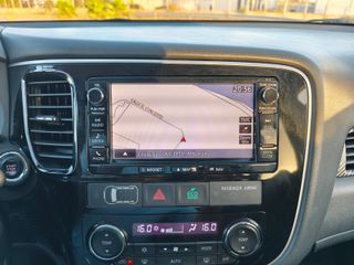 MITSUBISHI OUTLANDER 220 DID 150CV 4X4 7 PLAZAS