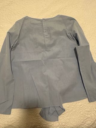 Camisa, blusa celeste,zara